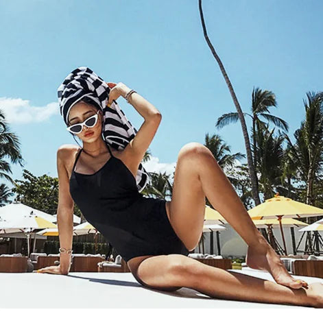 2018 Plus Size Black One-Piece Swimsuit for Women